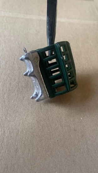 Кормушка фидерная(вампир, аллигатор, пуля)