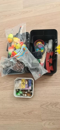 Ящик с снастями для рыбалки