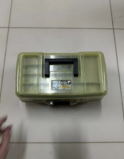 Ящик для рыболовных приманок