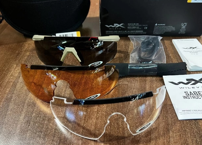 Очки поляризационные в кейсе