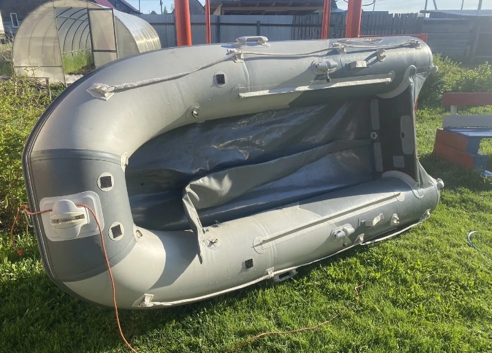 Лодка пвх с мотором 9.8 голфстрим