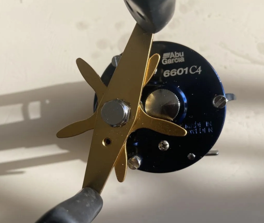 Мультипликаторная катушка abu garcia амбассадор