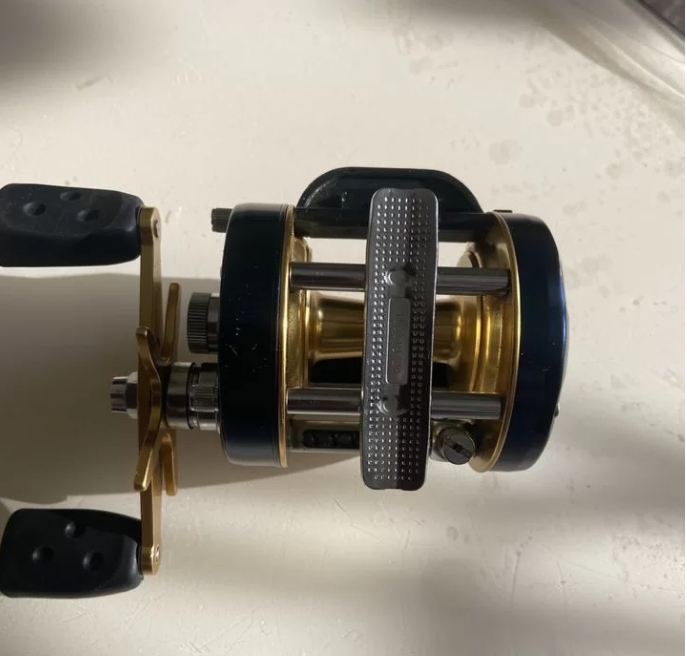 Мультипликаторная катушка abu garcia амбассадор