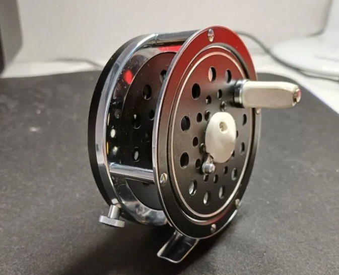 Нахлыстовая катушка Olympic 420 из Японии