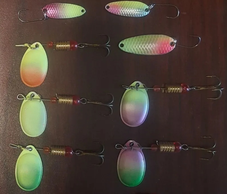 Блесна вертушки ультрафиолетовые