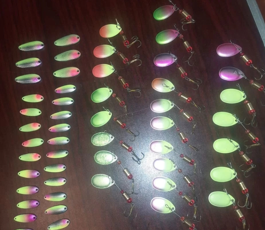 Блесна вертушки ультрафиолетовые