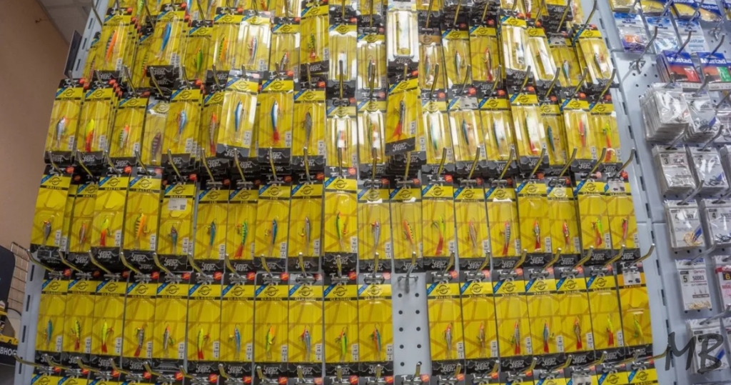 Балансиры Lucky John с тройником-каплей в блистере